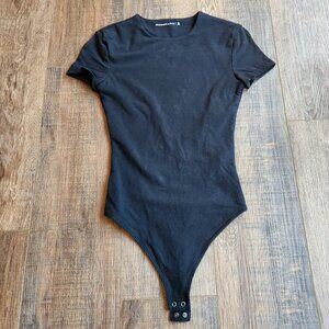 Abercrombie & Fitch Short Sleeve Bodysuit in Black Size XS